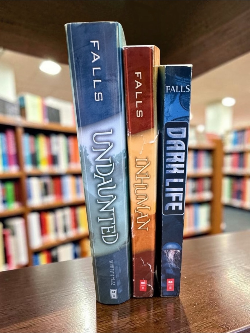 Kat Falls 3-Book Scholastic Sci-Fi Bundle – Dark Life, Inhuman & Undaunted (EUC)